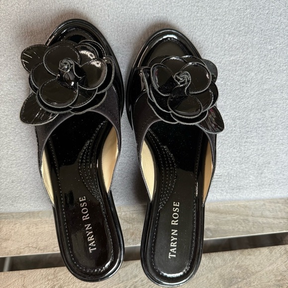 NEW Taryn Rose TR-MEGAN Black Patent Leather Women's Wedge Slip On Shoes 8 1/2 M - Picture 16 of 16